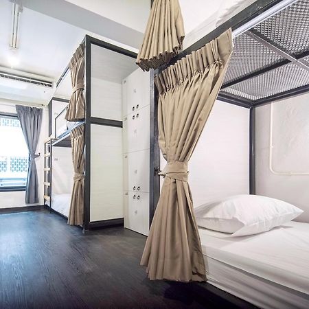 Moon House Hostel Bangkok Extérieur photo