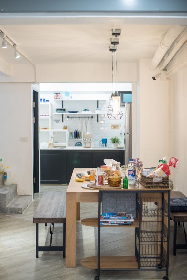 Moon House Hostel Bangkok Extérieur photo