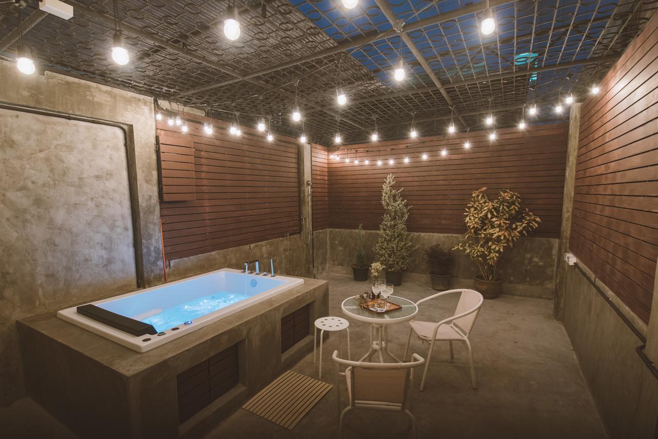 Moon House Hostel Bangkok Extérieur photo