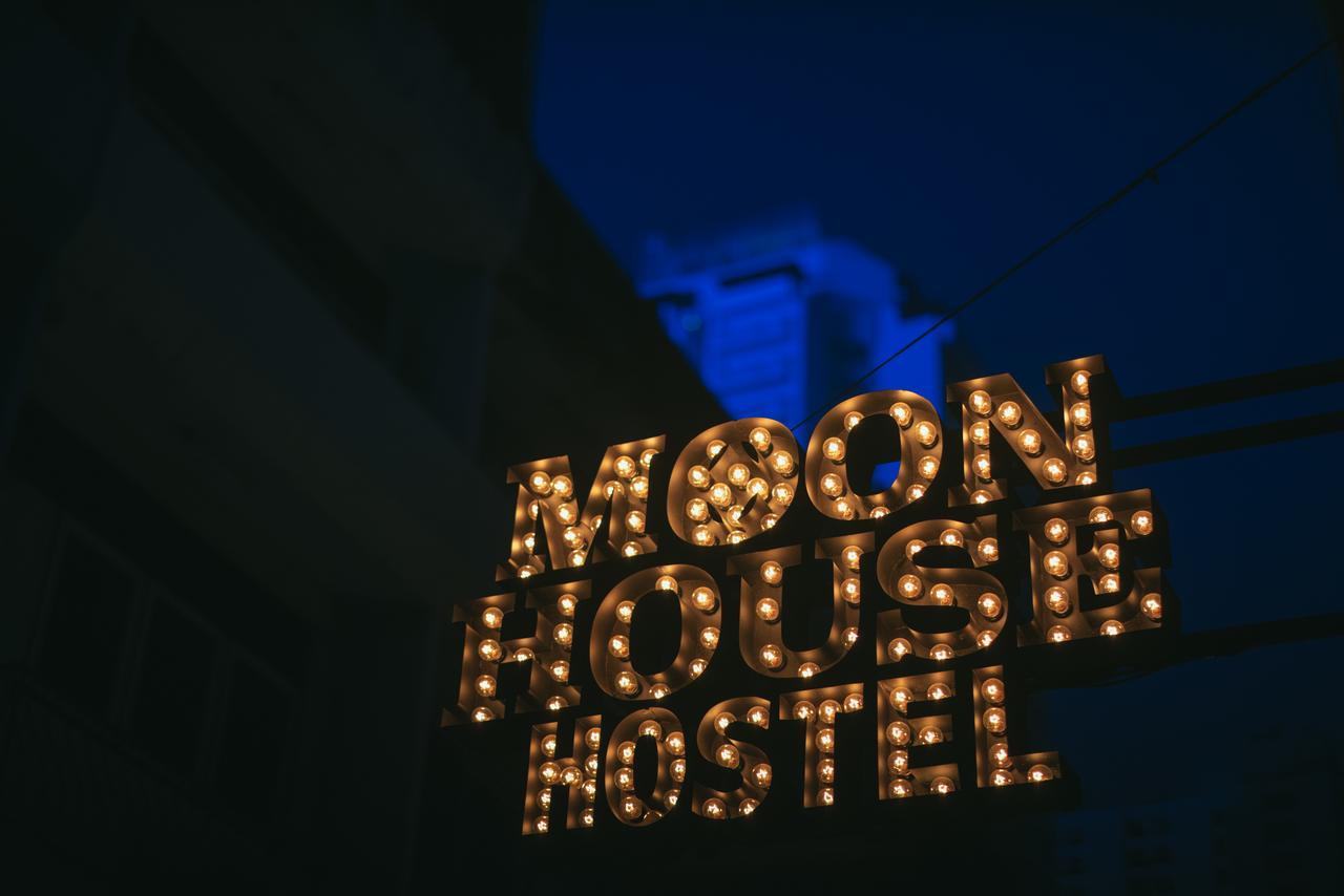 Moon House Hostel Bangkok Extérieur photo