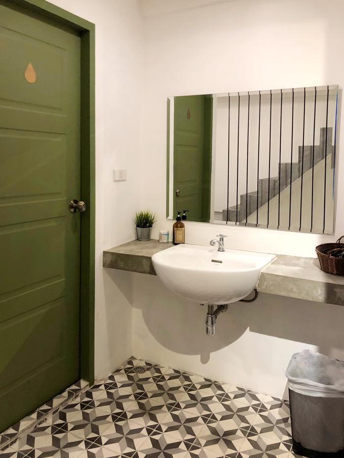 Moon House Hostel Bangkok Extérieur photo